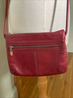 TIGNANELLO Red Pebbled Leather Crossbody Bag